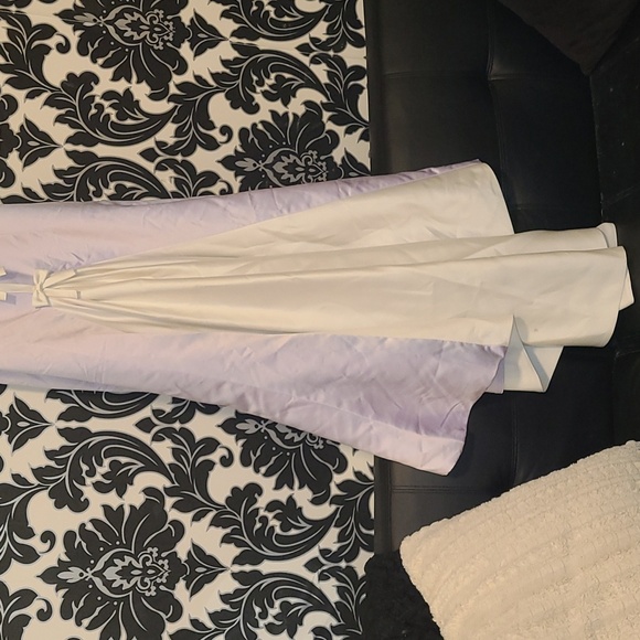 Bella Formals Gown - Picture 4 of 7